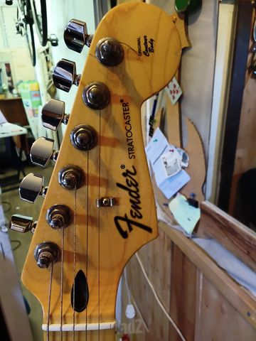 FENDER STRATOCSTER MEXICO