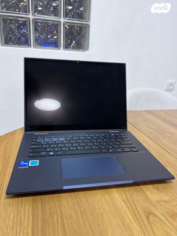 ASUS EXPERTBOOK B7402FA