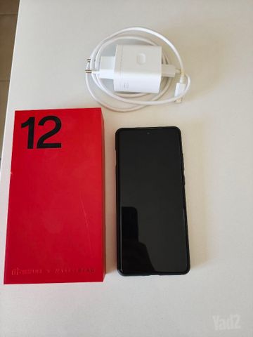 OnePlus 12 במצב חדש