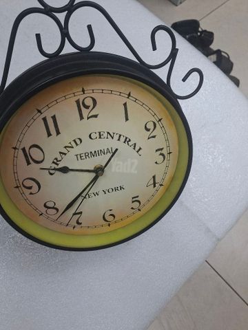 שעון רכבת לטליה