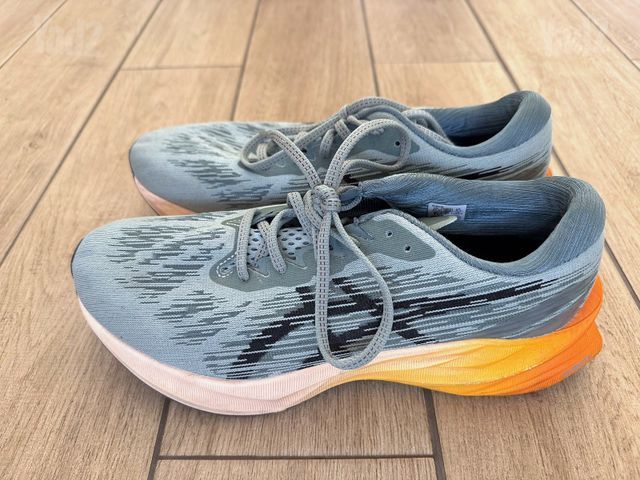 נעלי ריצה ASICS מידה 43
