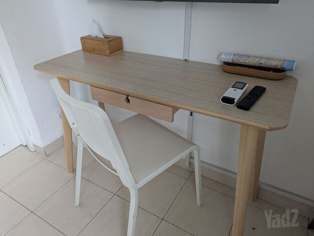שולחן כתיבה IKEA LISABO
