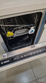 מדיח צר
