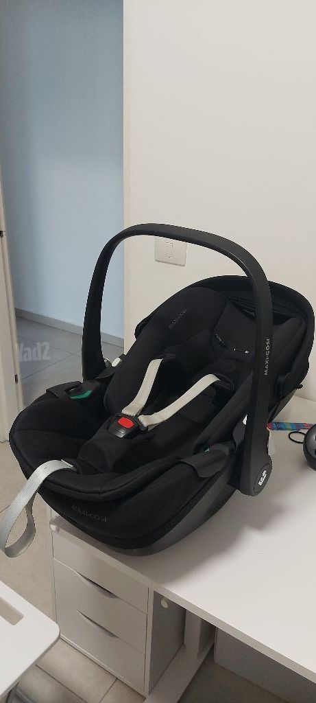 סט Maxi-Cosi Pebble