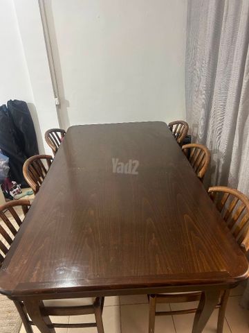 שולחן