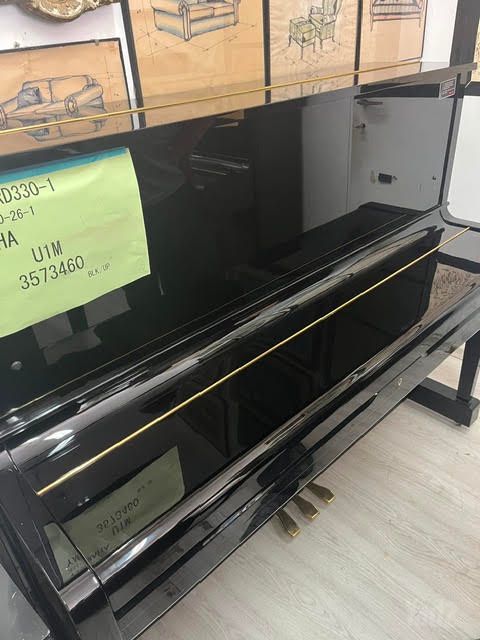 YAMAHA U3M