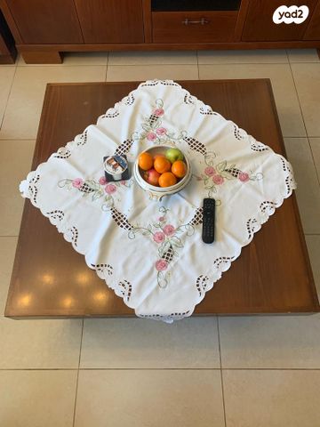 שולחן סלון שמור מאוד