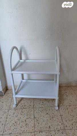 שולחן הגשה