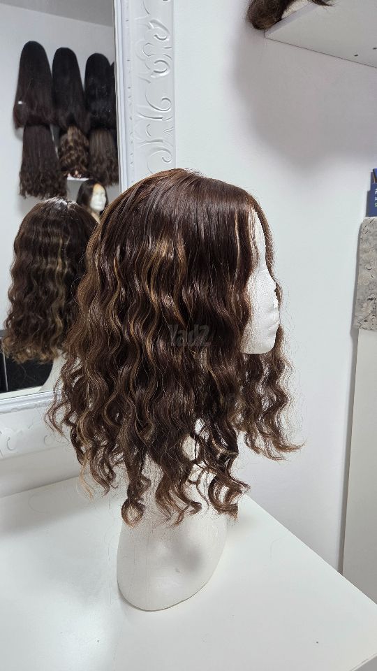 סקין דק פאה מתולתלת