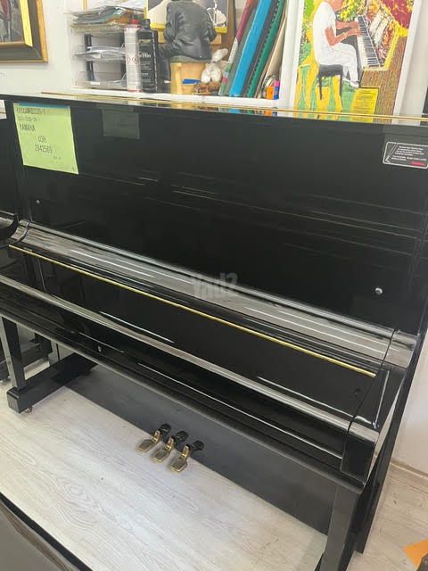 YAMAHA U3  יפני