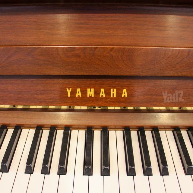YAMAHA