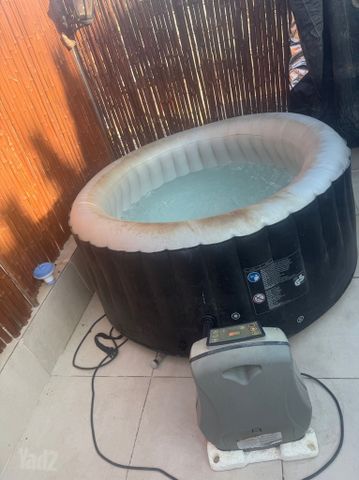 ג׳קוזי מתנפח