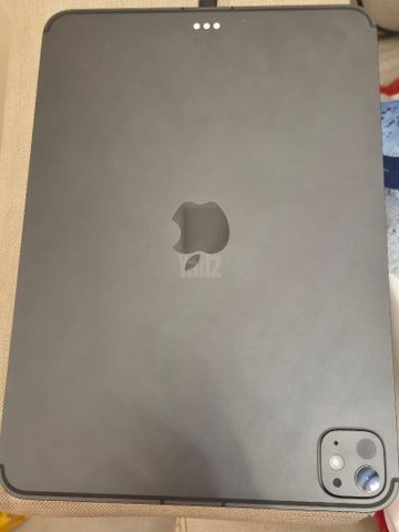 אייפד פרו  m5