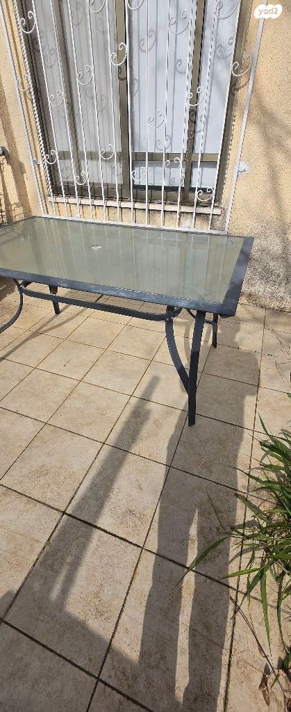 שולחן לגינה