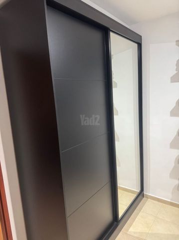 ארון הזזה