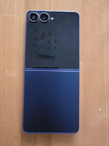 Z Flip 7