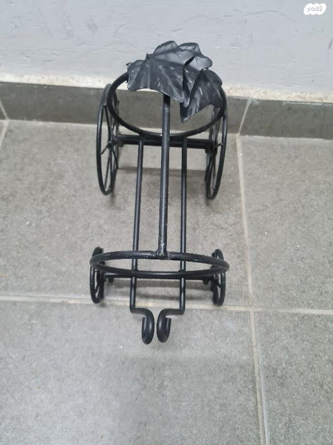 מעמד לבקבוק
