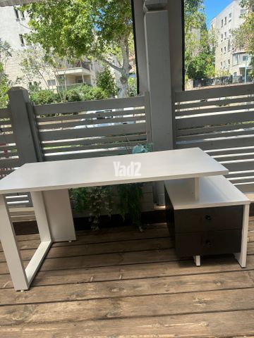 שולחן כתיבה