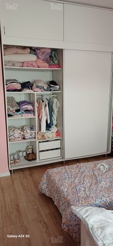ארון הזזה