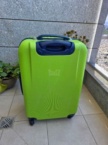 מזוודה  24"