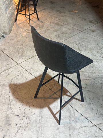 4 כסאות בר