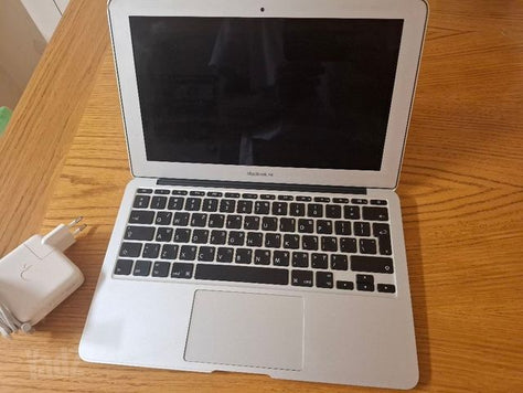 MacBook air 2011