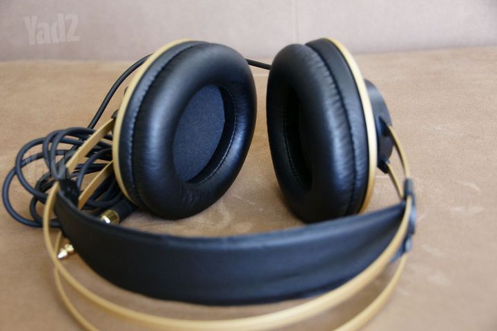 אוזניות AKG K92