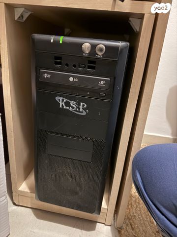 צג ומחשב נייח