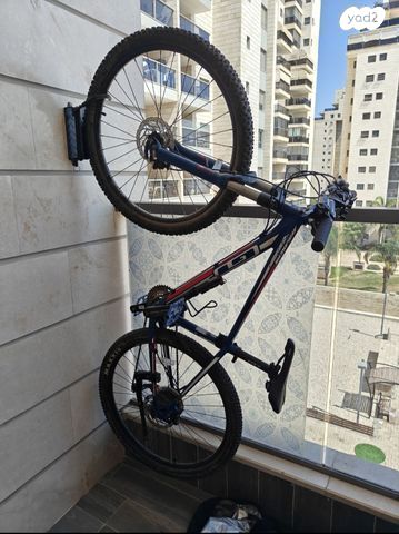 אופניים GT AVALANCHE ELITE