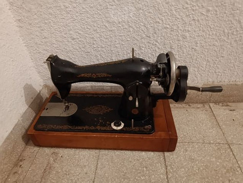 מכונת תפירה