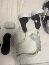 Oculus quest 2 עם סוללה נוספת