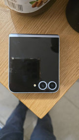 גלאקסי flip 6