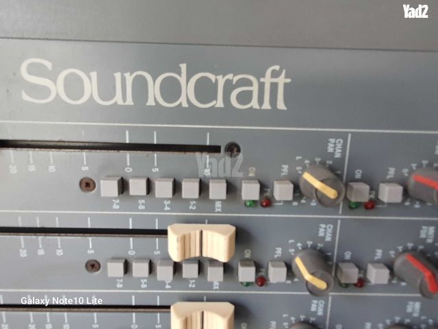 soundcraft spirit  studio