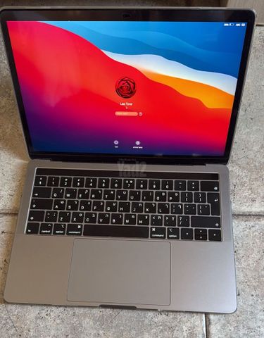מחשב נייד MacBook