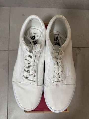 old skool true white vans