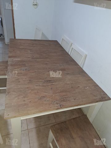 שולחן אוכל