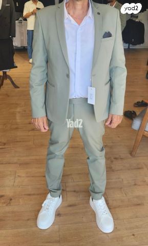 חליפה לגברים