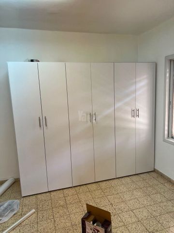 ארון בגדים