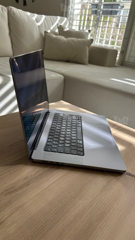 MacBook Pro 16” 2021 - M1 Pro