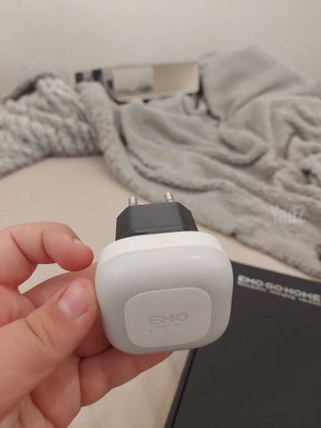 רובוט EMO AI.