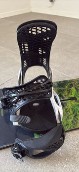ביינדינגס Burton Genesis –