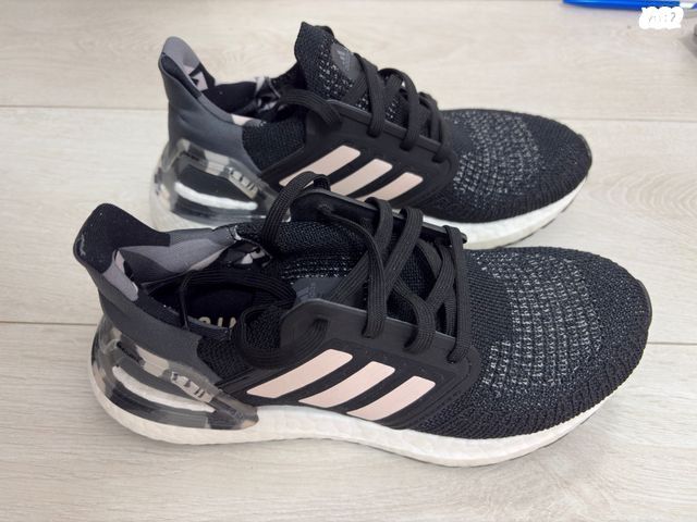 Adidas Ultraboost לנשים