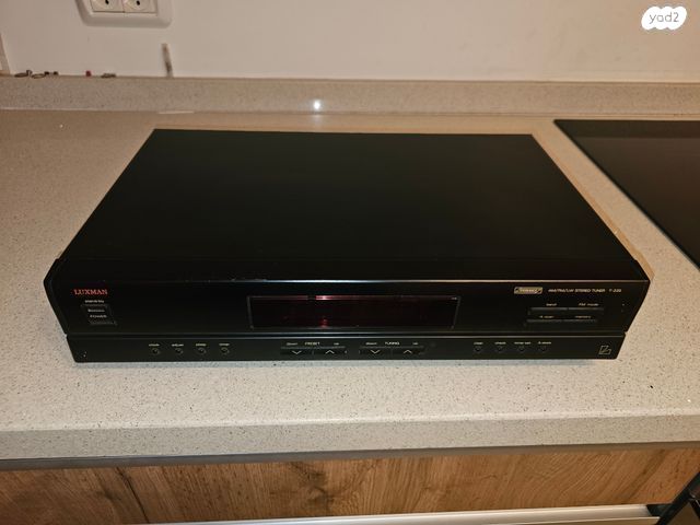 טיונר  luxman