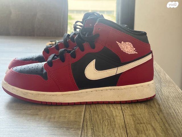נעלי Nike Air Jordan 1 Mid