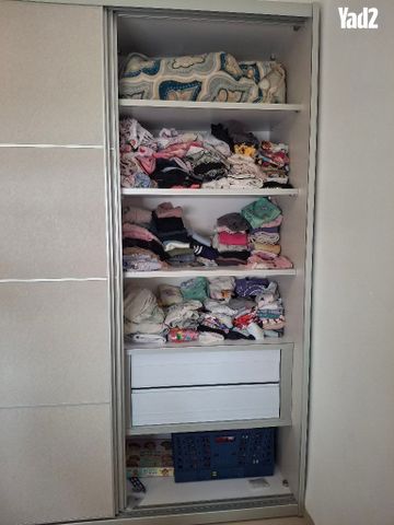 ארון בגדים