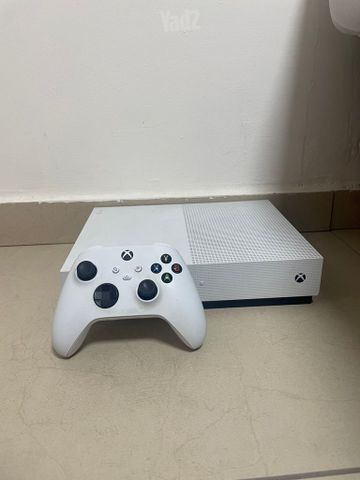 Xbox one s + שלט מקורי