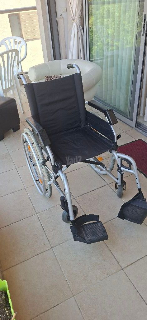 כיסא גלגלים