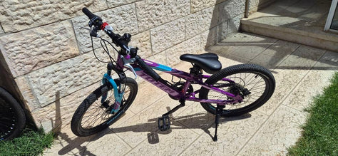 2 זוגות אופניים