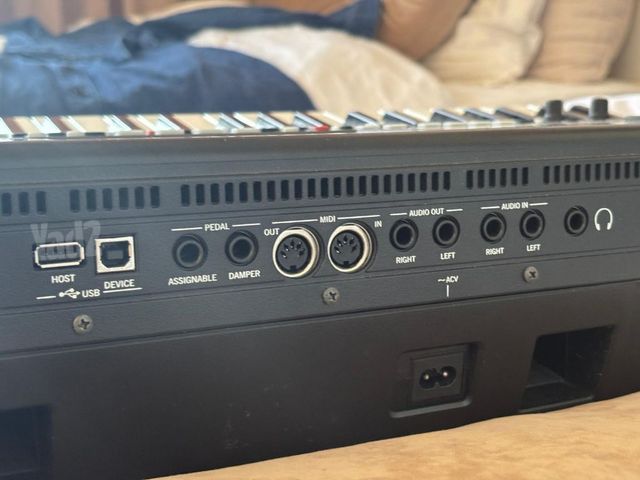 Korg pa600