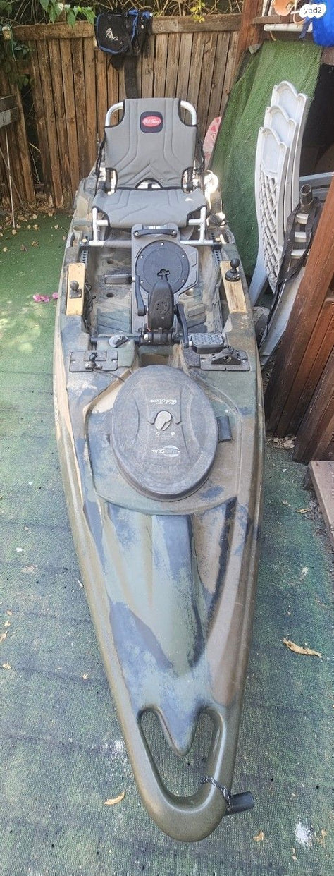 קייאק פדלים מקצועי לדייג.